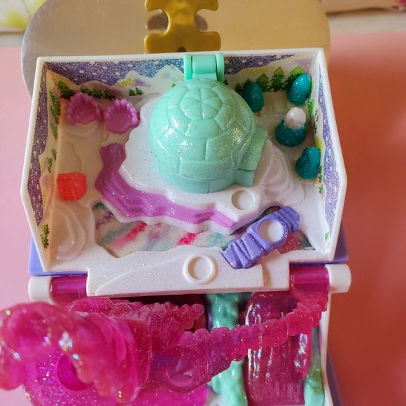 polly pocket sparkle snowland